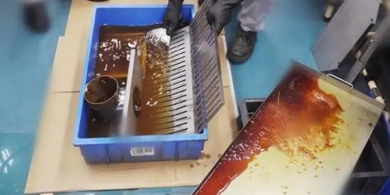 回焊炉清洗剂：提升电子制造质量的关键