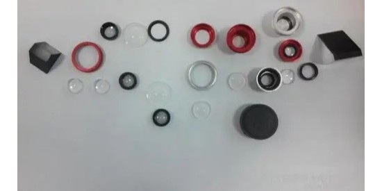 镜片抛光粉和白点怎么去除，就用光学镜片清洗剂
